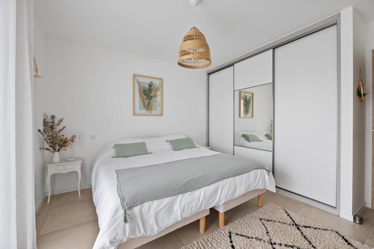 Apartment Agosta Sea View